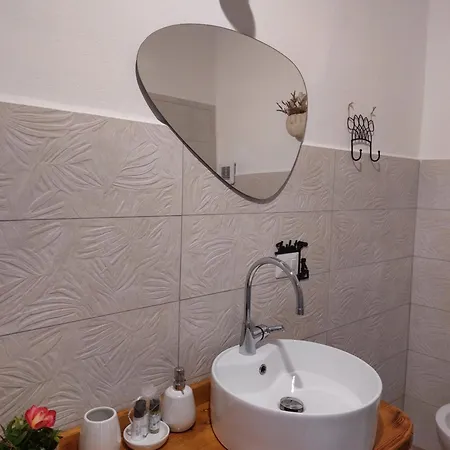 Les Estrelles Apartment *