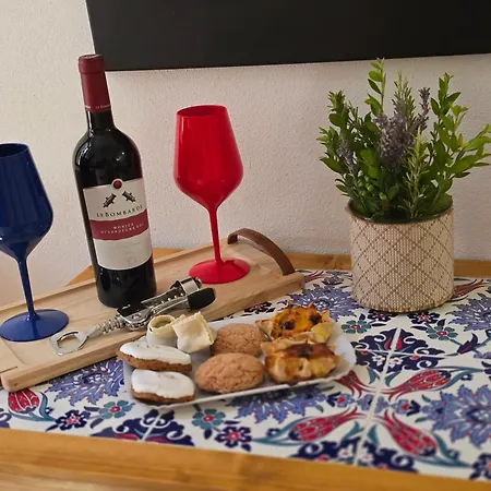 Les Estrelles Apartment *